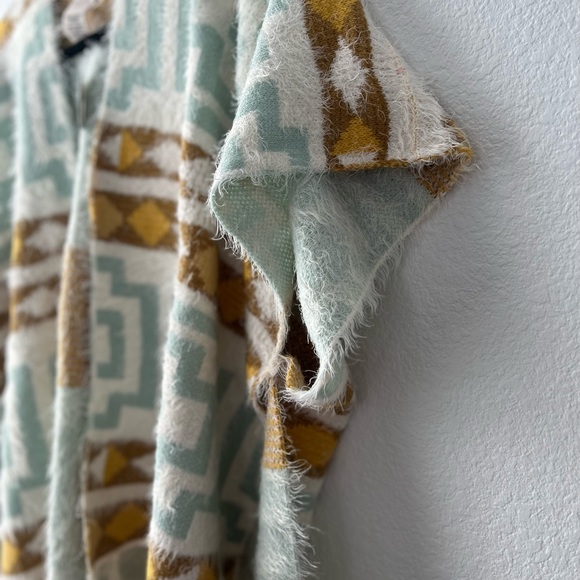 NWT Free People Diamondback Oversized Poncho knit Sweater OS - Picture 4 of 6